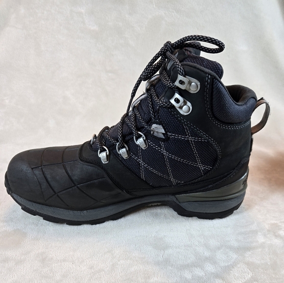 Northface Waterproof Chilkat Fall, Winter, Spring Midrise Boot - Picture 5 of 11